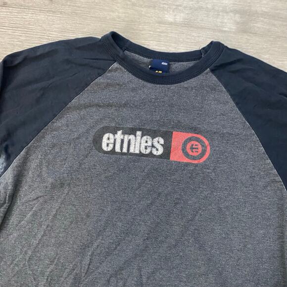 VINTAGE ETNIES BLACK LONGSLEEVE SHIRT LARGE SKATE Y2K - Picture 2 of 8